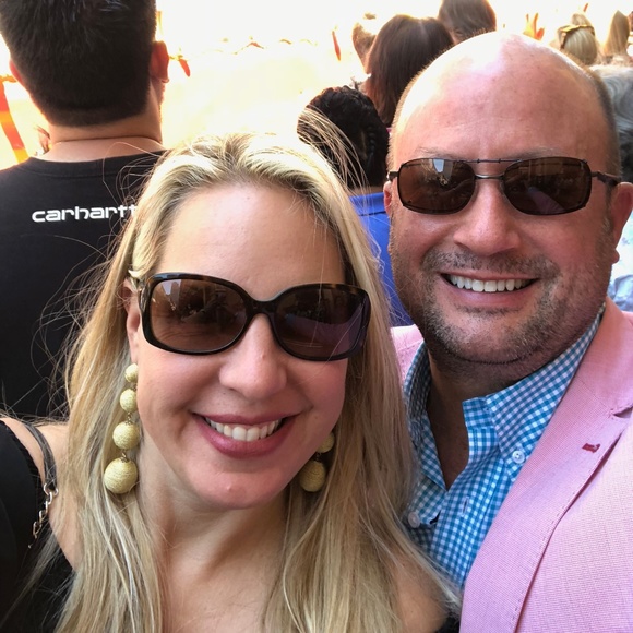 Meet your Posher, Leslie - Picture 2 of 2